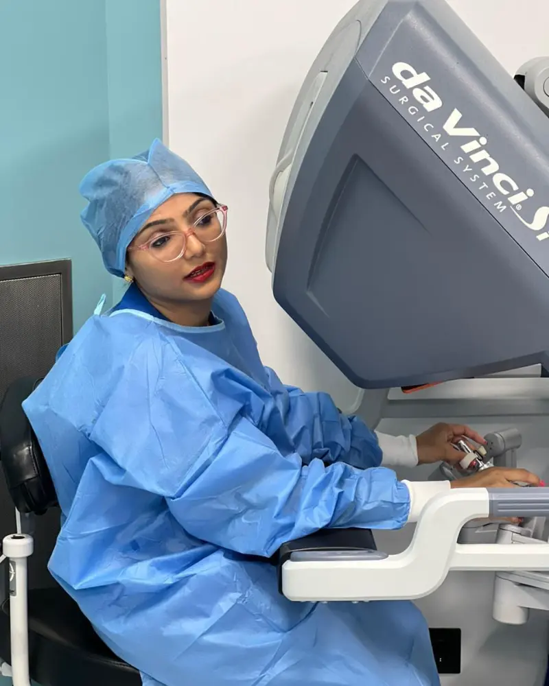 Dr. Rashmi Bhamare, At the da Vinci console
