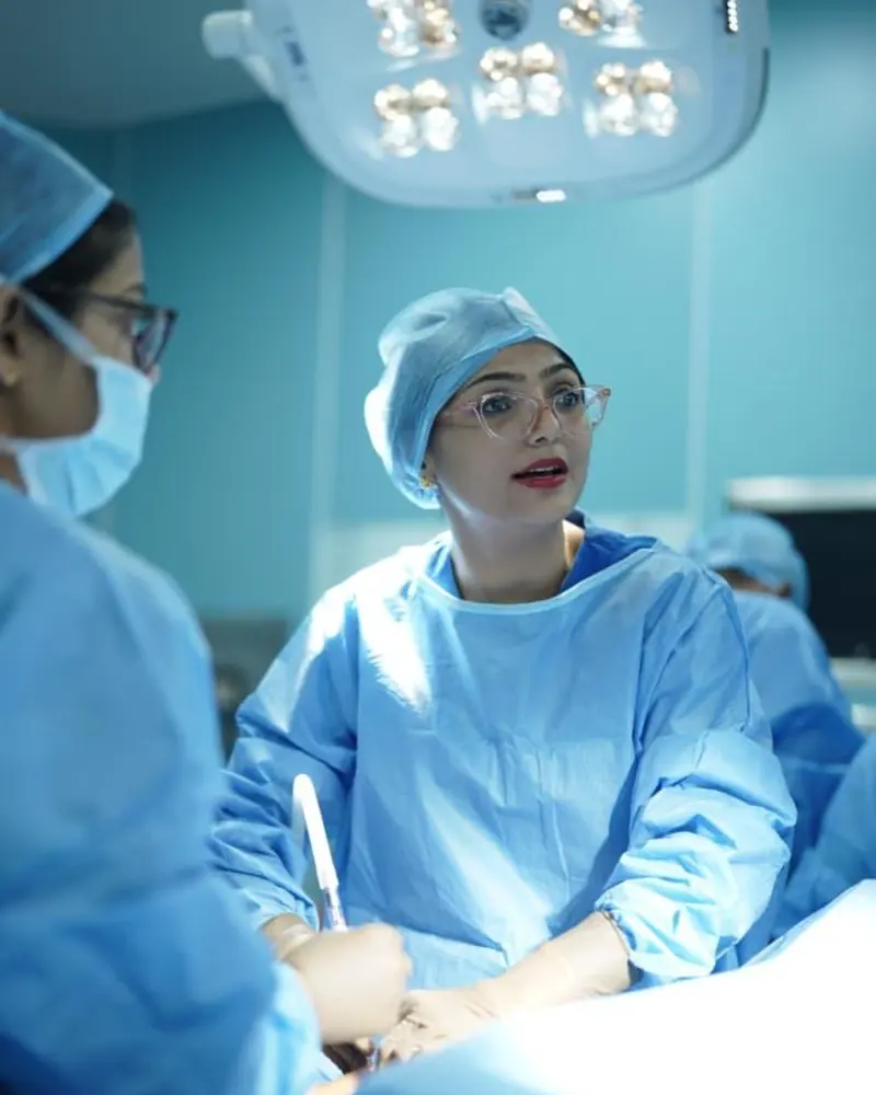 Dr. Rashmi Bhamare, Scrubbed in